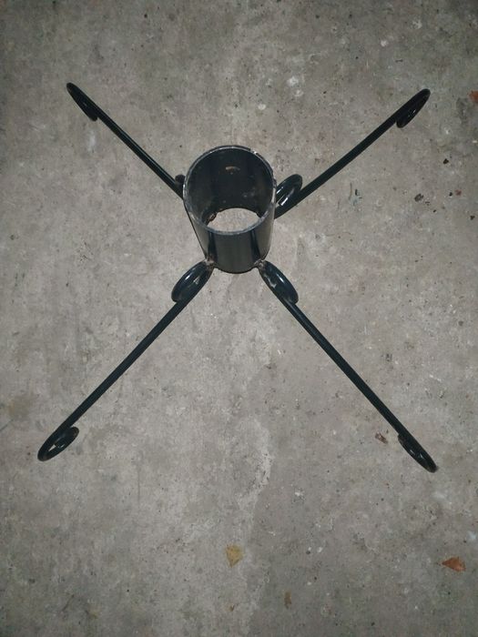 Подставка для ёлки.