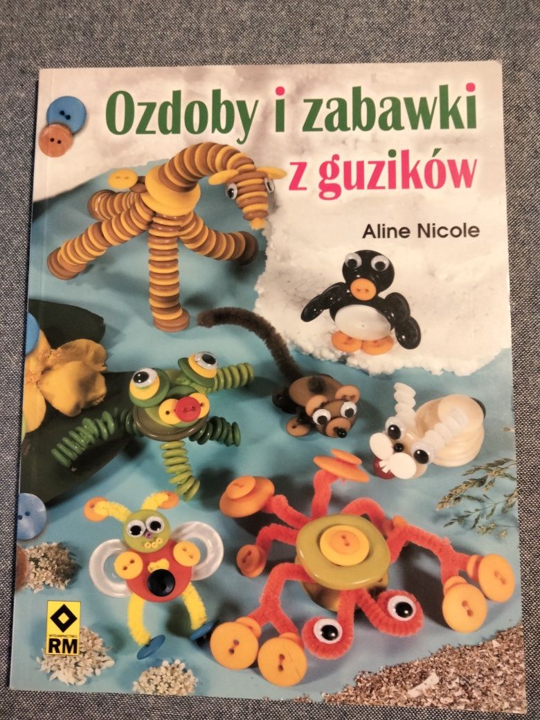 Ozdoby i zabawki z guzików Aline Nicole