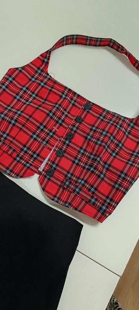 Conjunto saia e colete