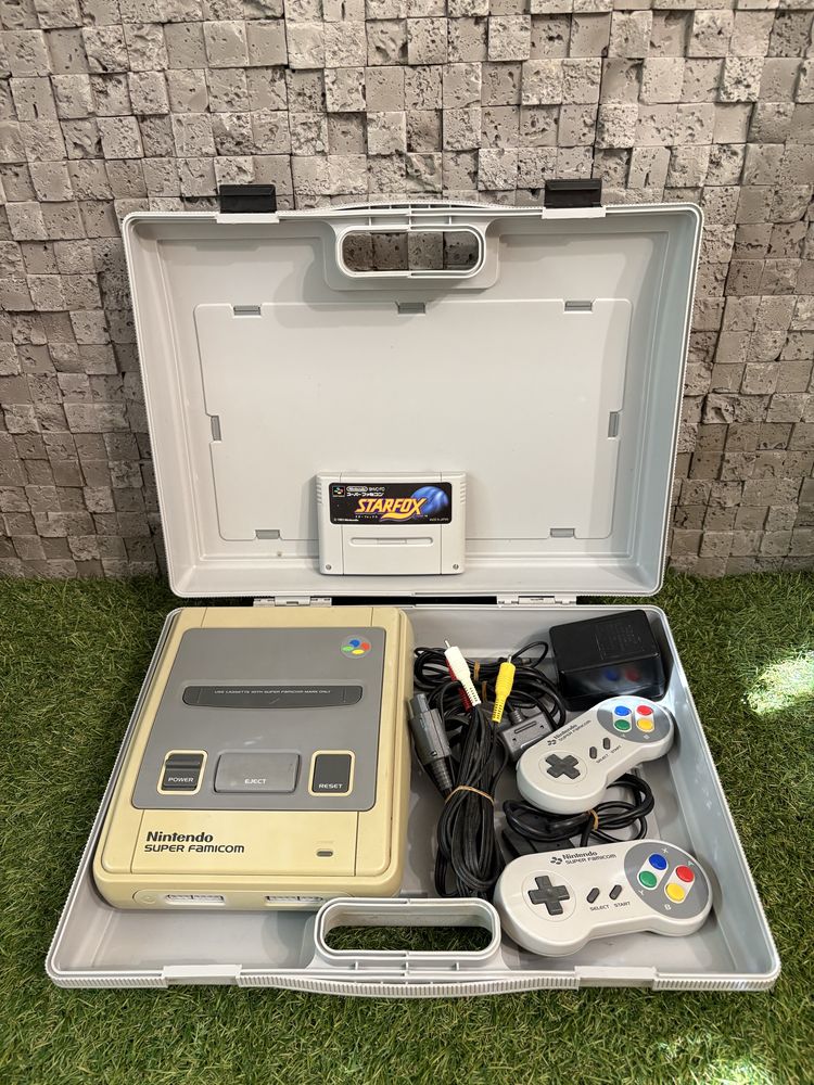Консоль NINTENDO superfamicom 16bit original 100v
