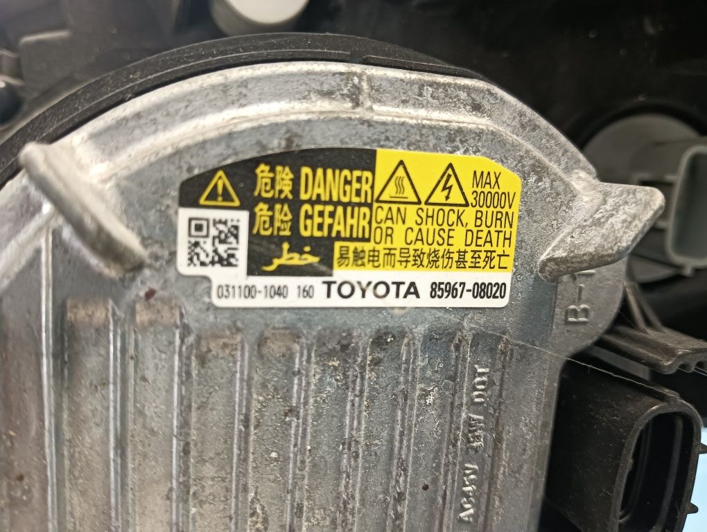 Óticas em bom estado de um Toyota