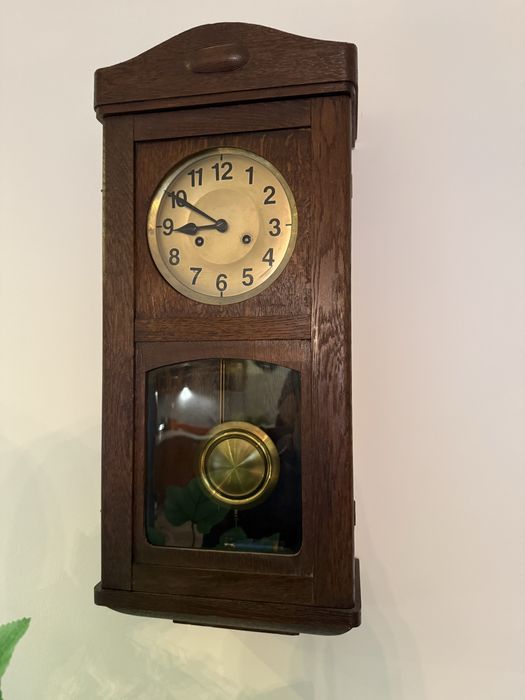 Zegar zabytkowy wiszący