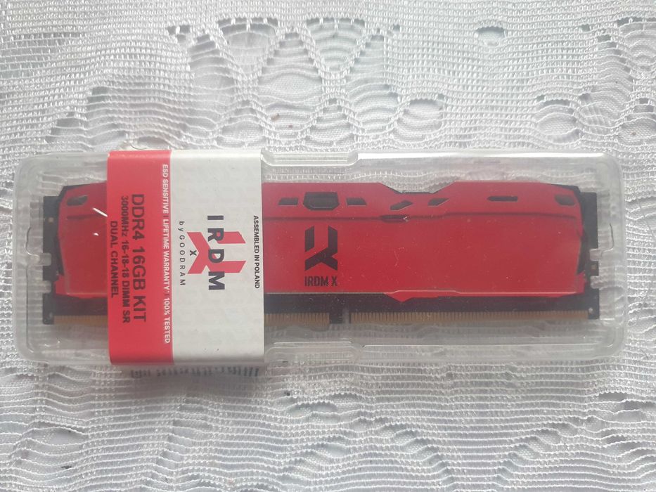 Pamięć RAM 8Gb DDR4 Goodram 3000 MHz