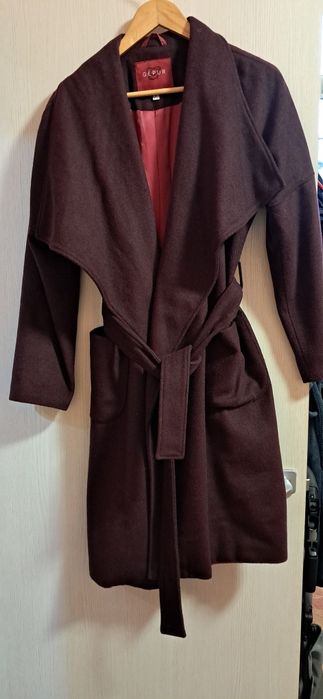 Пальто бордовое новое
