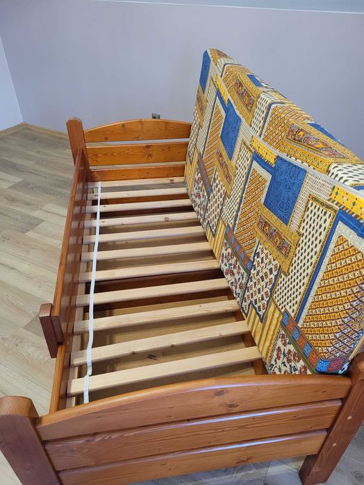 Łóżko dziecięce drewniane