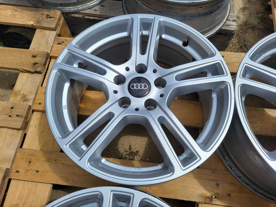 [1030] Felgi aluminiowe 17 cali AUDI 5x112 et28 7,5Jx17H2 A3 A4 A6