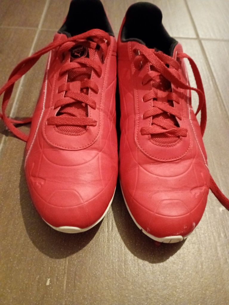 Buty sportowe r. 45