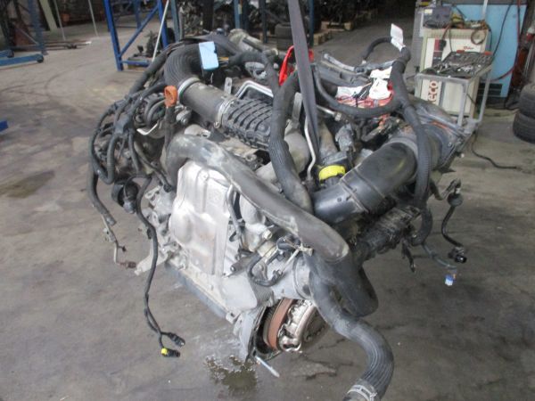 Motor completo PEUGEOT 208