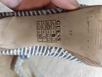 Sapatos Guess com plateau de tacão