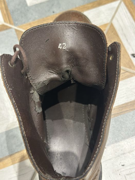 Класичні шкіряні черевики (броги)