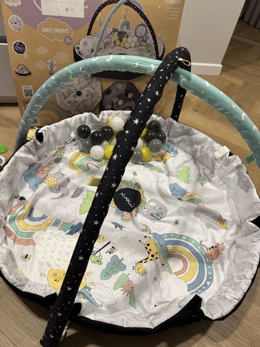 Розвиваючий килимок для немовлят