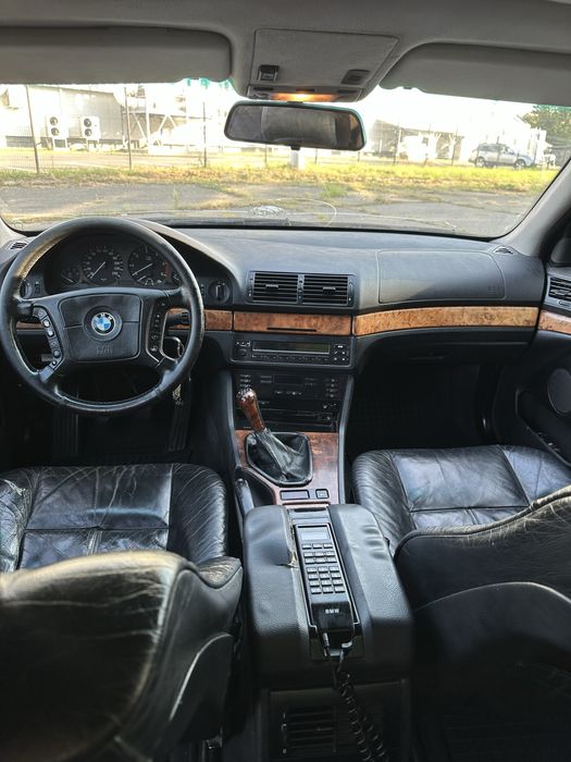 Продам BMW E39 2.5