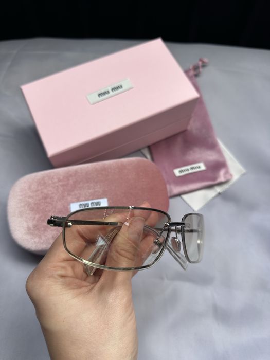 Okulary przeciwsłoneczne miu