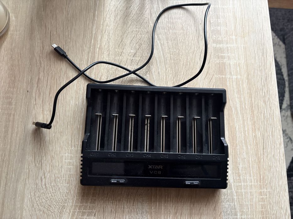 Ladowarka baterii akumulatorków