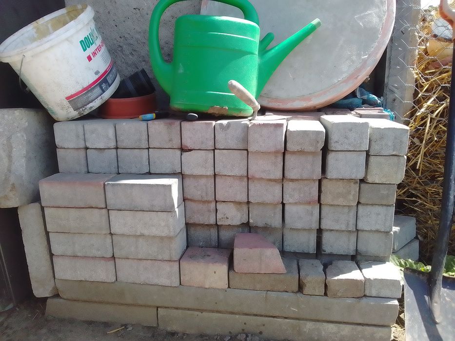 Sprzedam kostkę  8 cm