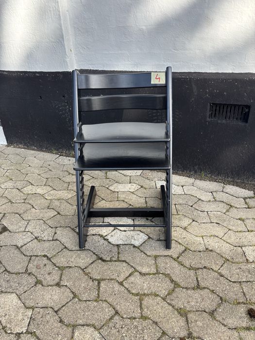 Tripp Trapp Stokke nowy model krzesełko do karmienia krzeselko