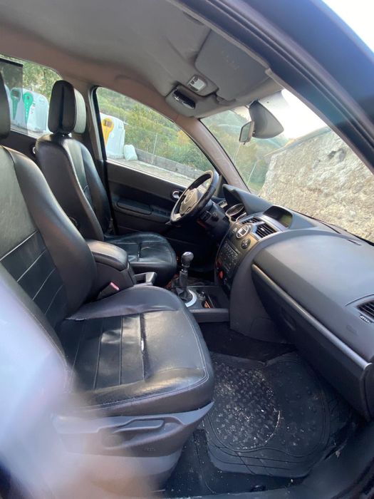 Megane 2 para família