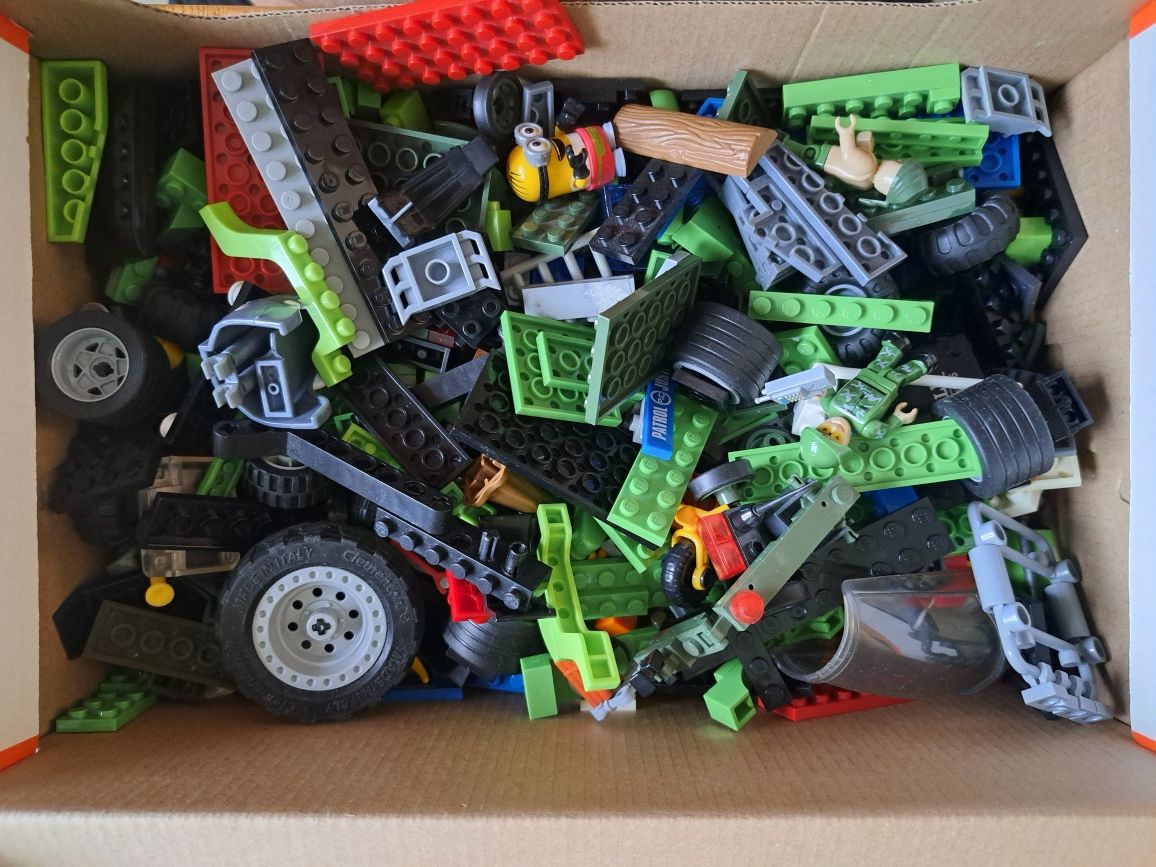 Klocki Ninjago, City kilkanaście zestawów + gratis