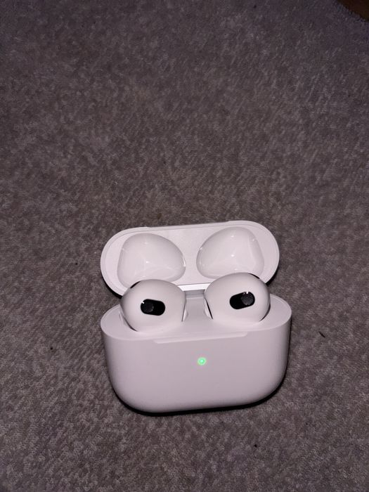 Air pods 4