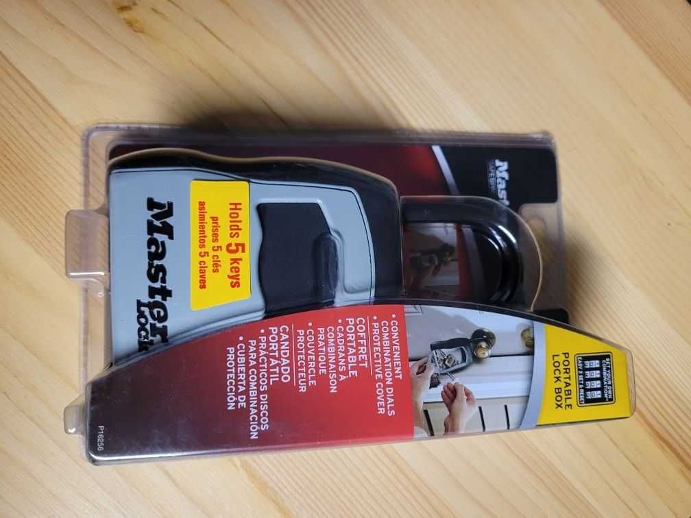 Kasetka na klucze sejf zewn. kłódka szyfrowa 5400D MasterLock