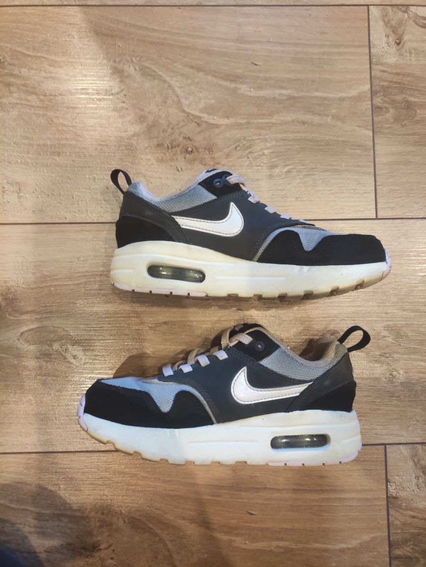 Buty dziecięce Nike air max easy on rozmiar 29,5 dziewczynka
