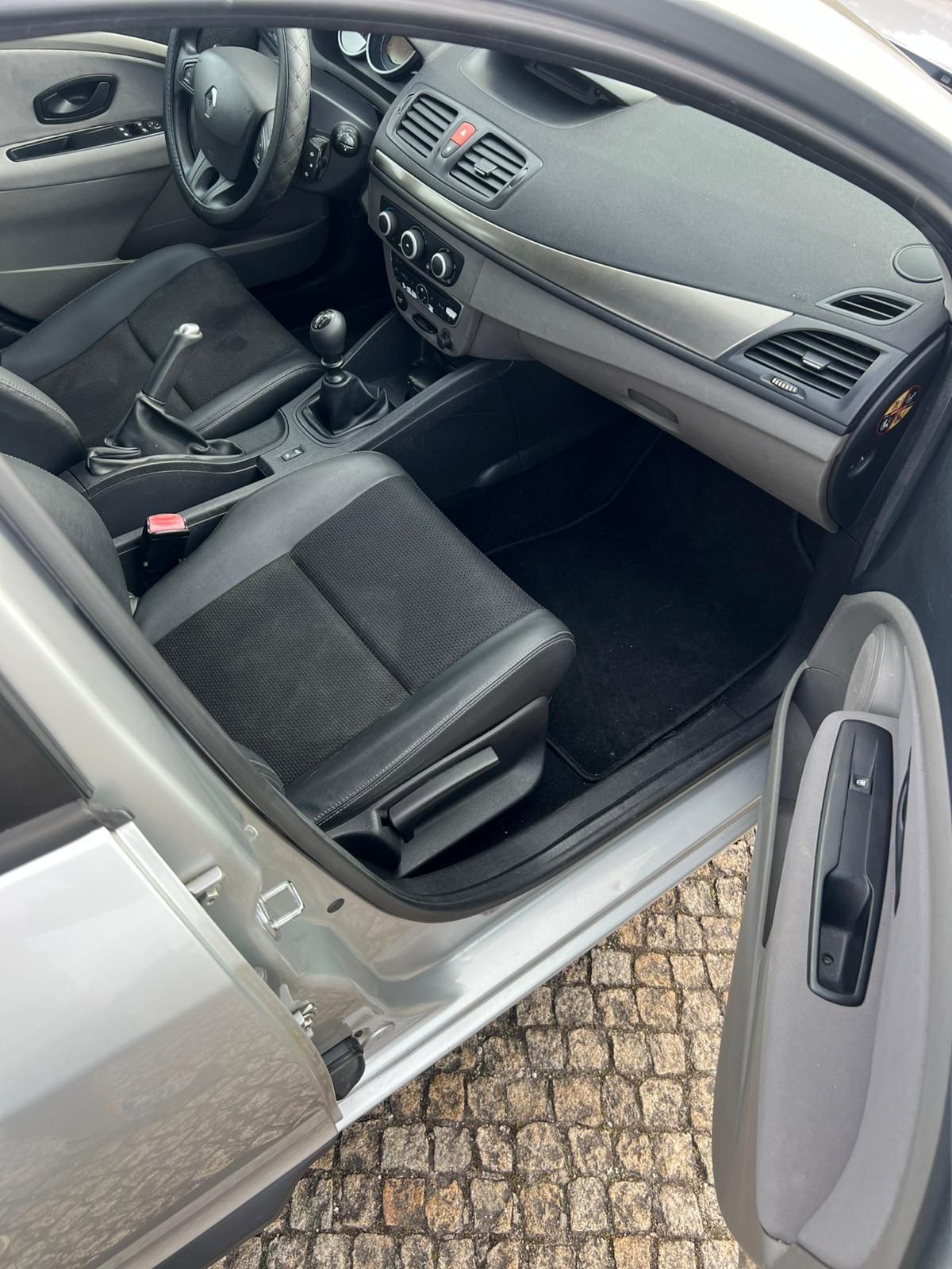 Renault Mégane 1.5 dCi – Dezembro de 2009
	•	Quilometragem: 286.000 km