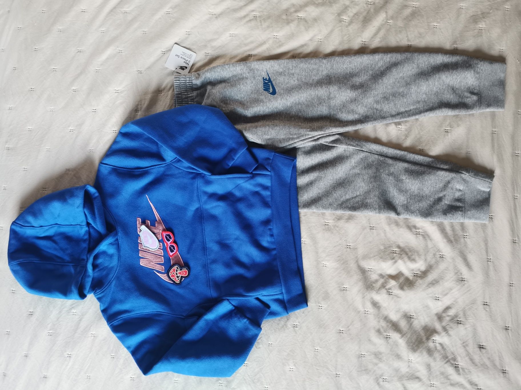 Nowe dresy z bluzą nike 116
