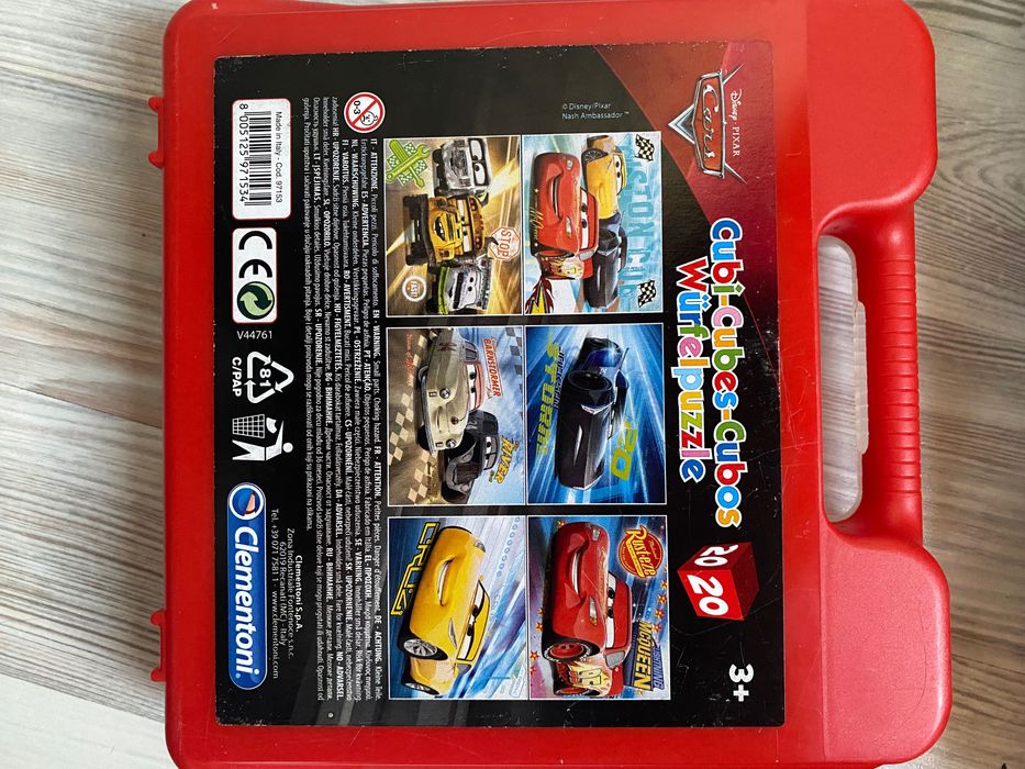 Zestaw CARs Zygzak McQueen gra, puzzle  i zestaw do wycinania