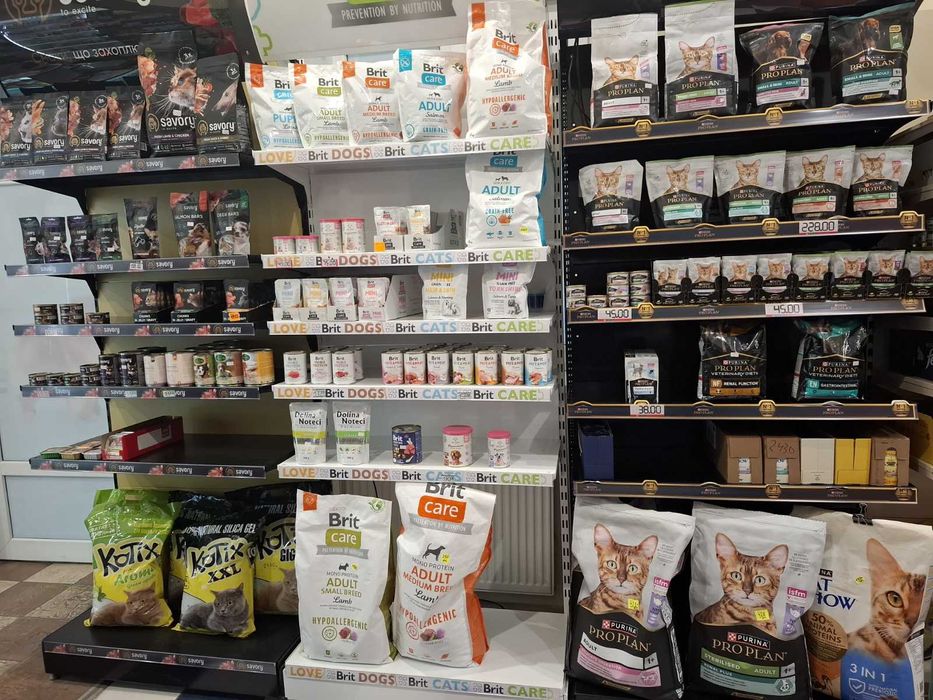 Продається торгова точка із зоотоварами