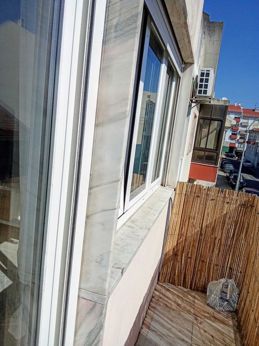 Vendo andar de moradia Moinhos de Funcheira Amadora