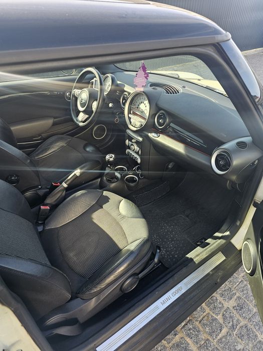 Vendo mini Cooper 1.6 gasolina carro importado