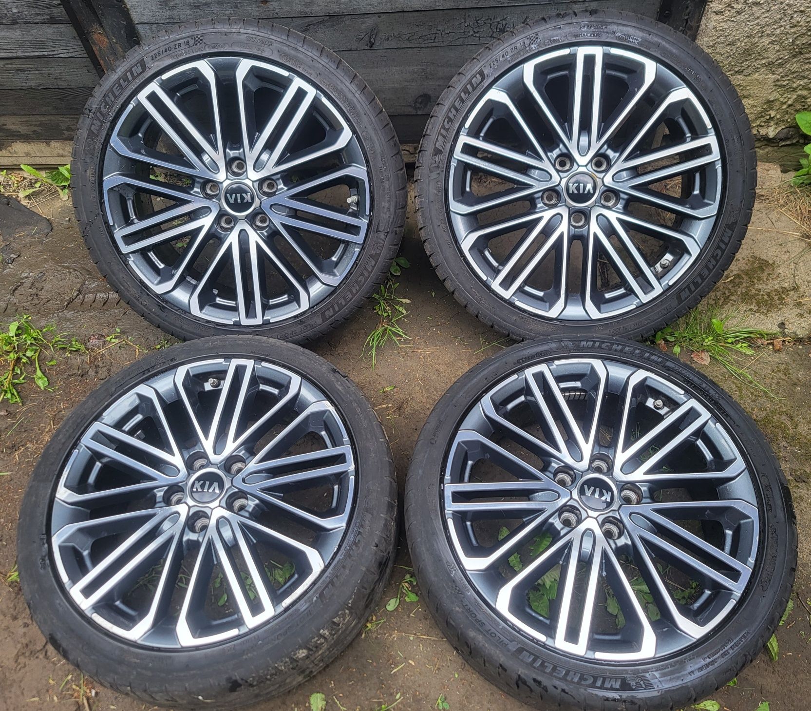 Koła felgi Kia Ceed Proceed 52910-J7500 GT Michelin 235/45/18