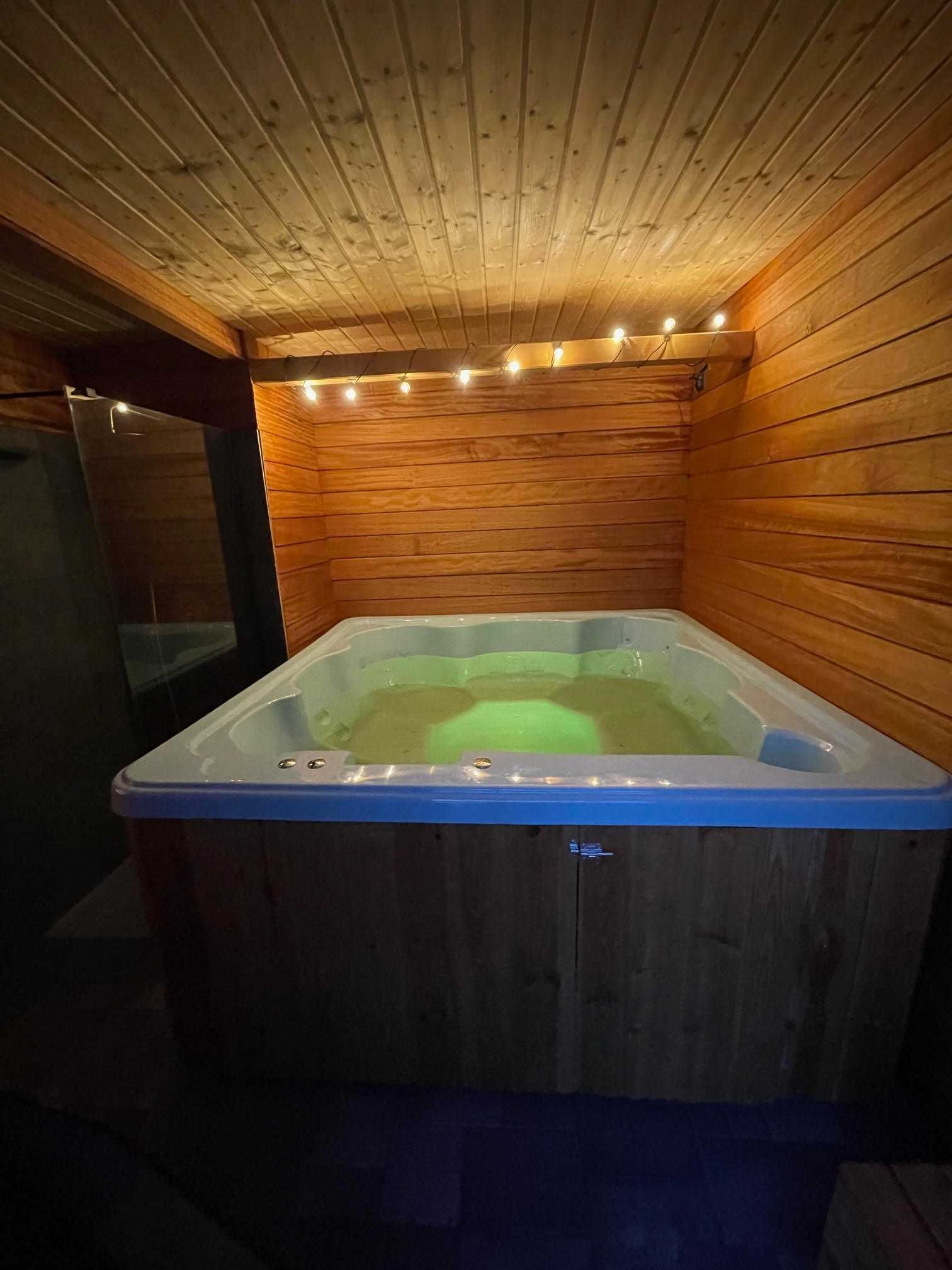 Jacuzzi ogrodowe balia basen pokrywa zdobienie Indywidualne zdobienie