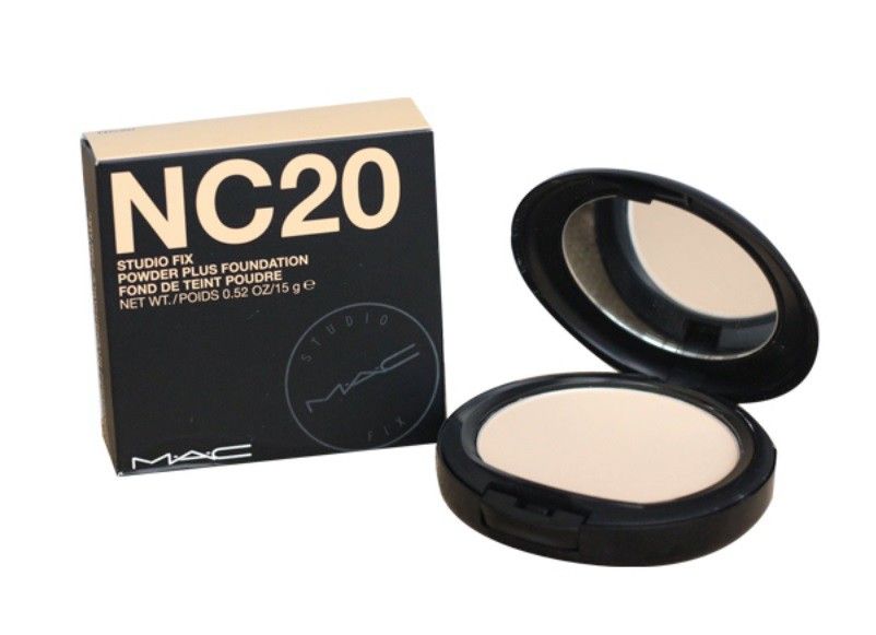 MAC Studio Fix Powder + Foundation 15g. NC20