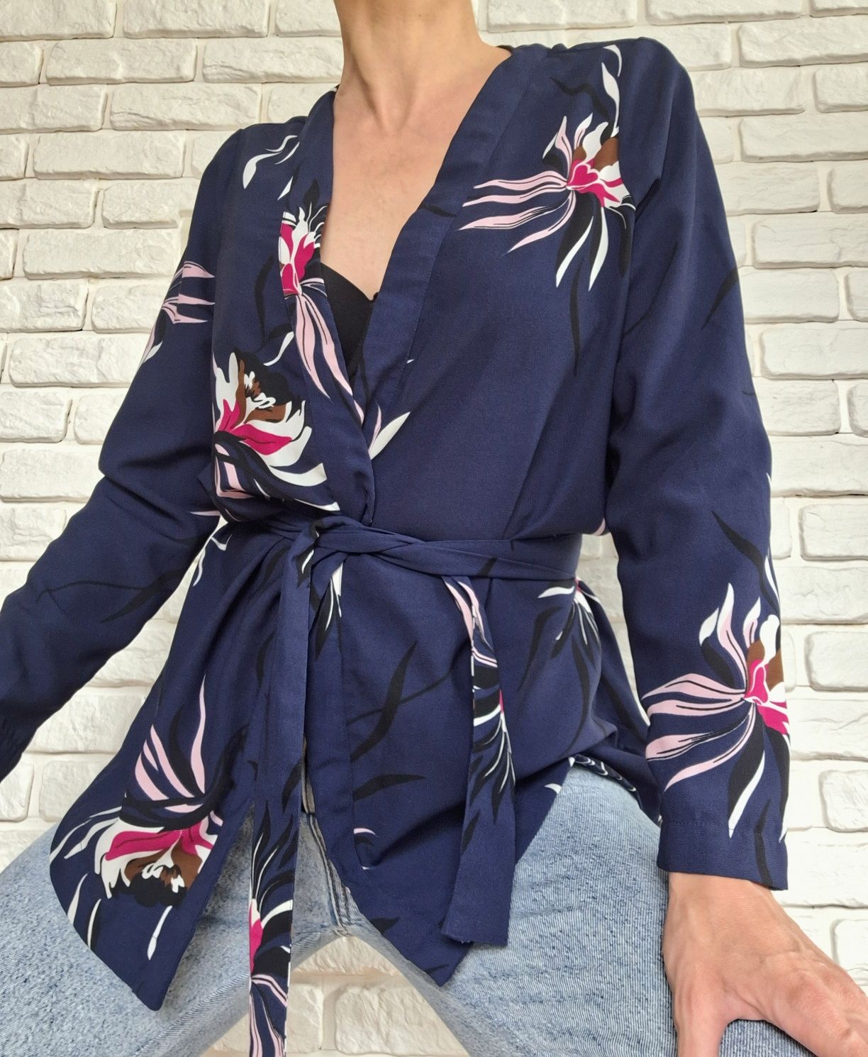 Vero Moda Nowe Kimono z paskiem Flower Bluzka Kopertowa Hit