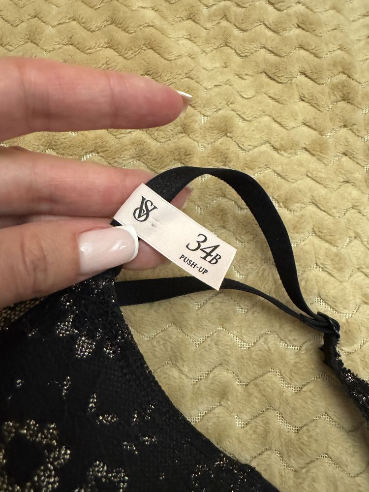 Бюстгалтер Victorias Secret оригінал р 75В