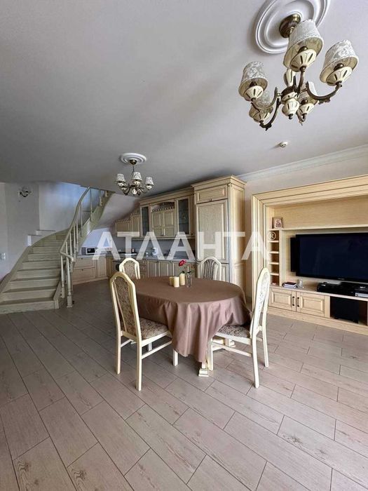 Сдается  в аренду дом в Совиньоне