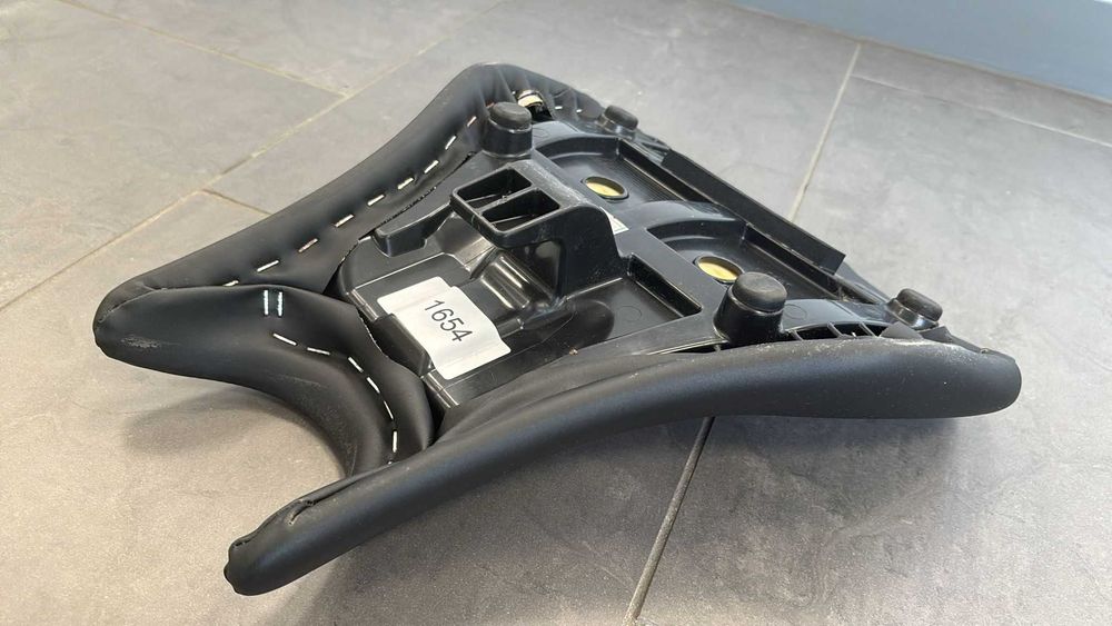 Siedzenie Kierowcy Kanapa Fotel Przód Suzuki GSX 125  17-20  [1654]