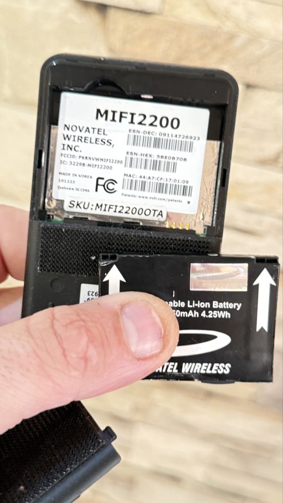 Novatel Wireless MiFi 2200 модем, точка доступа wifi