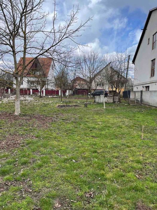 Продається земельна під будівництво (біля лікарні)