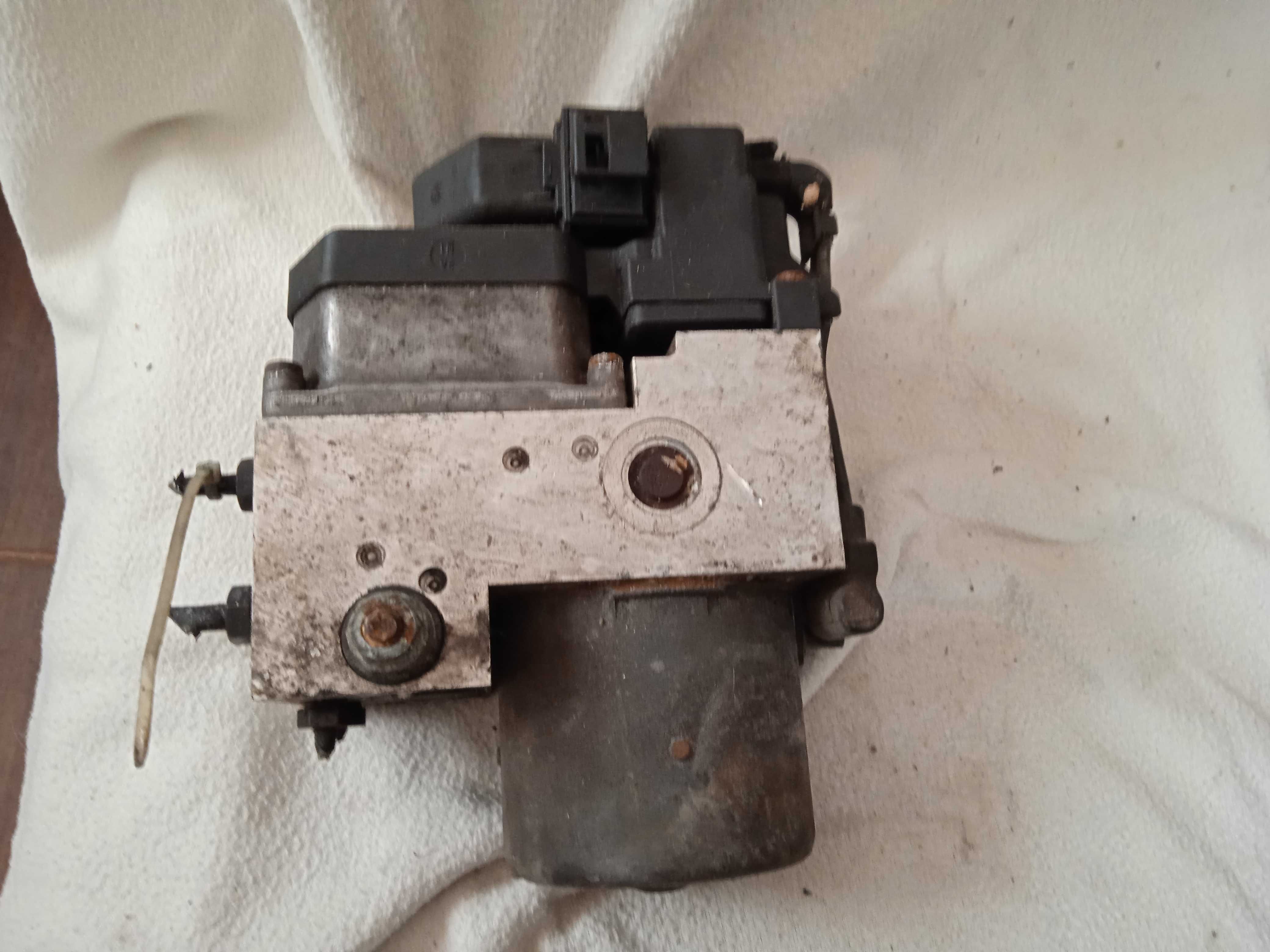 Pompa ABS ASR hamulcowa Audi A4 B5,A6 C5,VW Passat 8EO 614 111 H,111 H