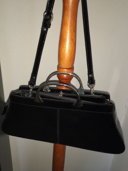 Modna włoska torebka wysokiej  jakości .