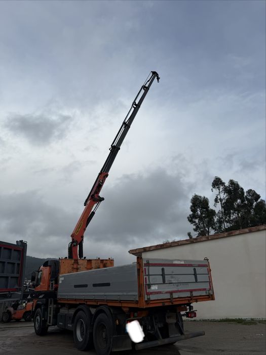 Volvo Fmx com grua e bascula