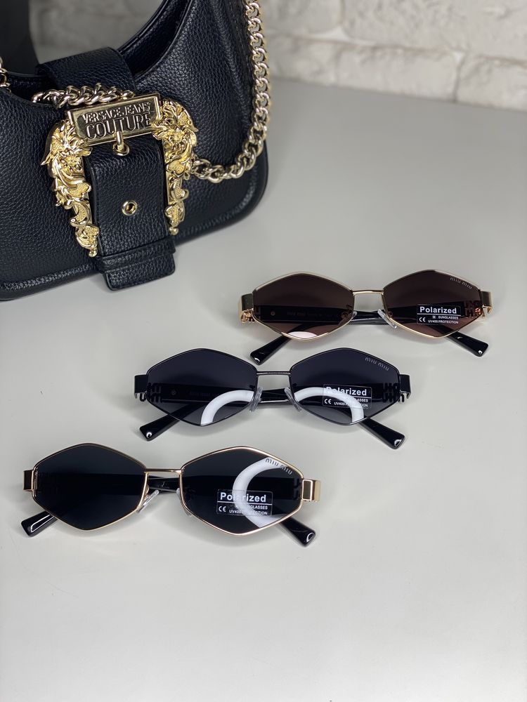 Жіночі сонцезахисні окуляри MIU MIU Polarized ромби Поляризовані чорні