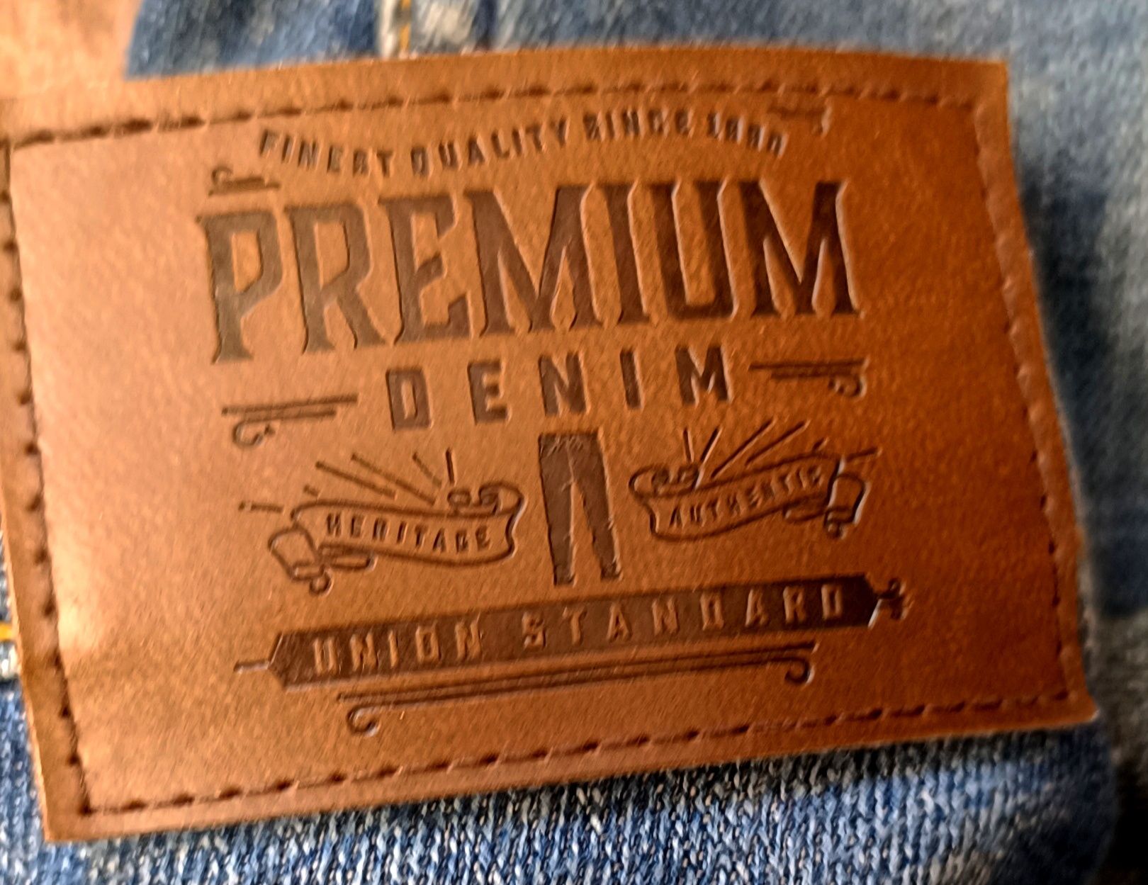 Джинсы женские Denim бесплатно