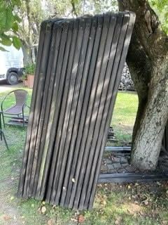 Płot drewniany z łukiem - pergola