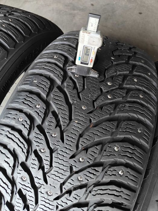 R20 285 50 шини зимові Nokian Hakkapeliitta 9 SUV агресивні шиповані