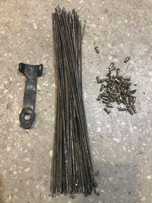 Продам вело спицы хвз ссср с рычагом заднего тормоза.