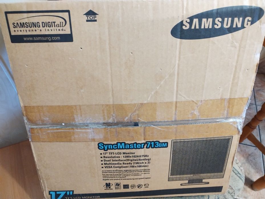 Monitor Samsung SyncMaster 713BM
