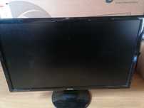 Monitor 24 cali.